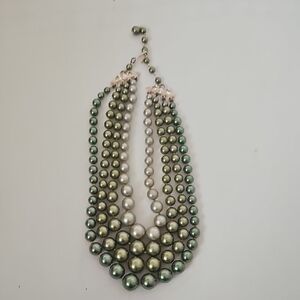 Possible Vintage Green 4 Stand Faux Pearls Necklace